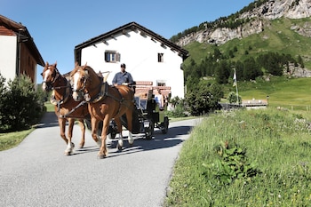 hotel chesa pool val fex