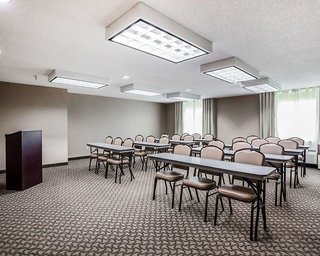 Comfort Inn & Suites Moberly,Macon County>>Macon,3 star
