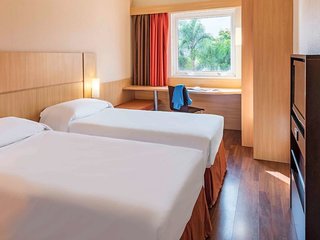 Ibis Curitiba Aeroporto,Sao Jose Dos Pinhais>>Curitiba,3 star