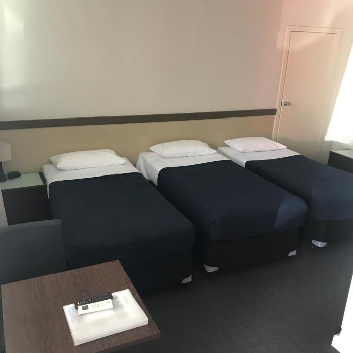 highlander hotel