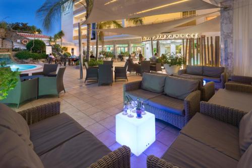 sumus hotel monteplaya and spa 4s adults only