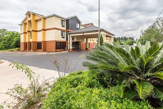 Quality Inn & Suites Montgomery East Carmichael Rd,Alabama>>Montgomery,3 star