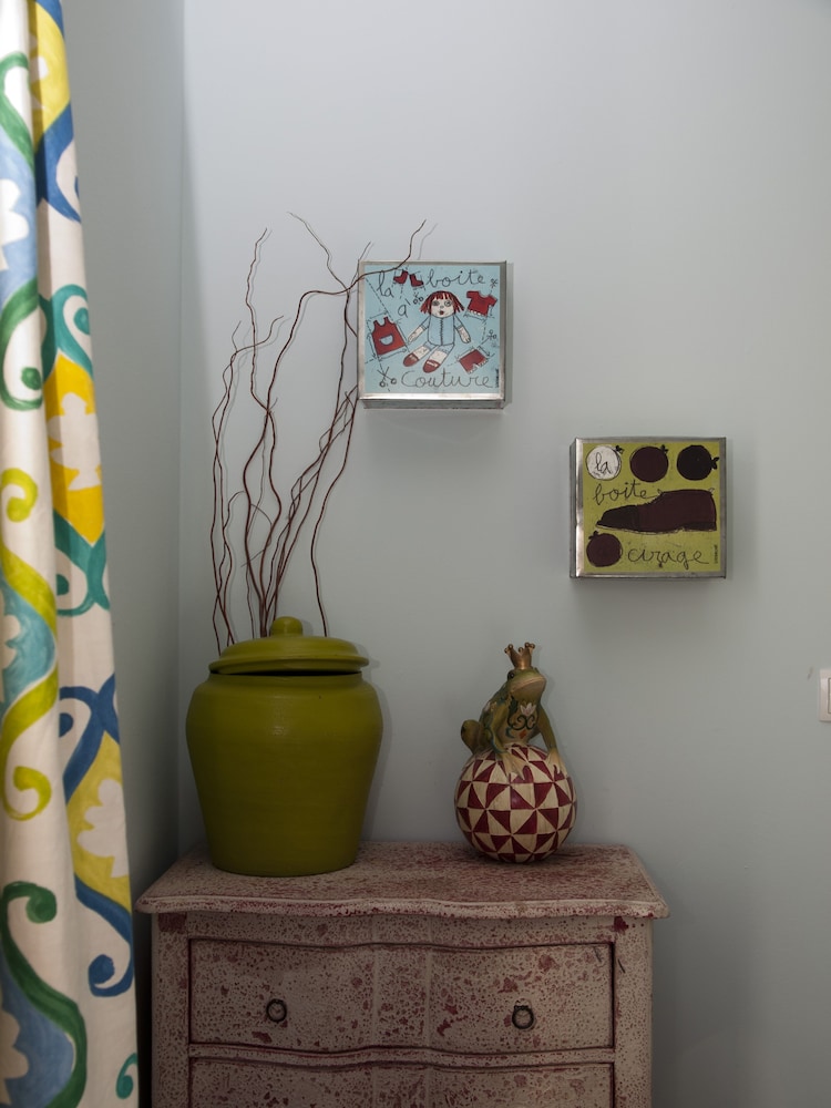 the rooms bed and breakfast