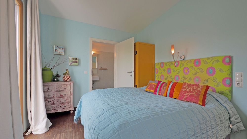 the rooms bed and breakfast