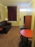 plantation oaks suites and inn