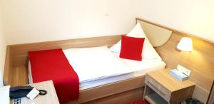 Aparthotel Wangener Landhaus,Near Church Of Ste-Catherine,3 star