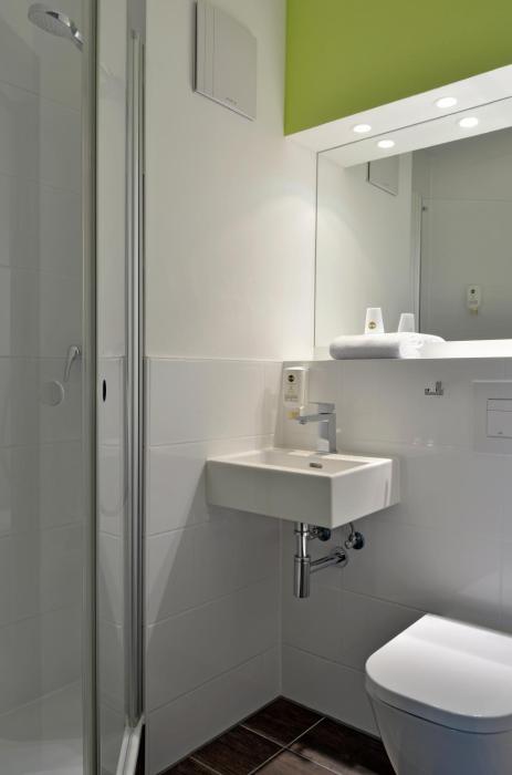 bandb hotel koln airport