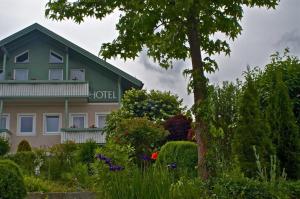 Garten Hotel Salzach Garni,Bavaria>>Altötting,3 star