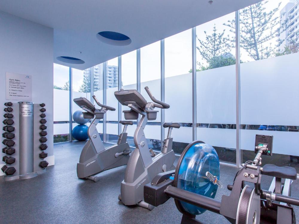 artique surfers paradise