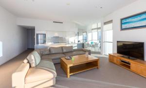 Artique Surfers Paradise,Gold Coast>>Arundel,5 star