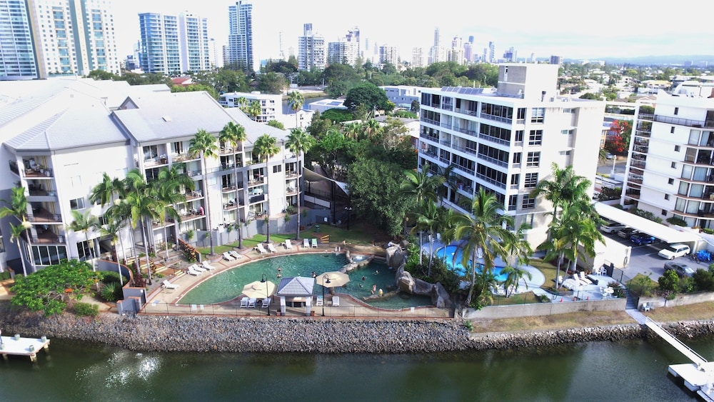 paradise island resort