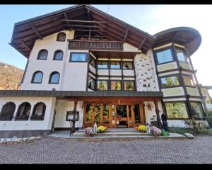 hotel adler