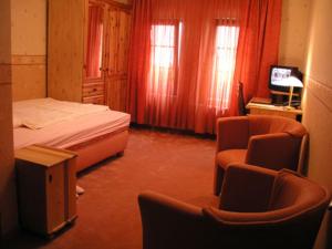 Am Rathaus,Dortmund>>Cologne,3 star