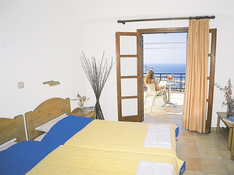 ikaros star hotel