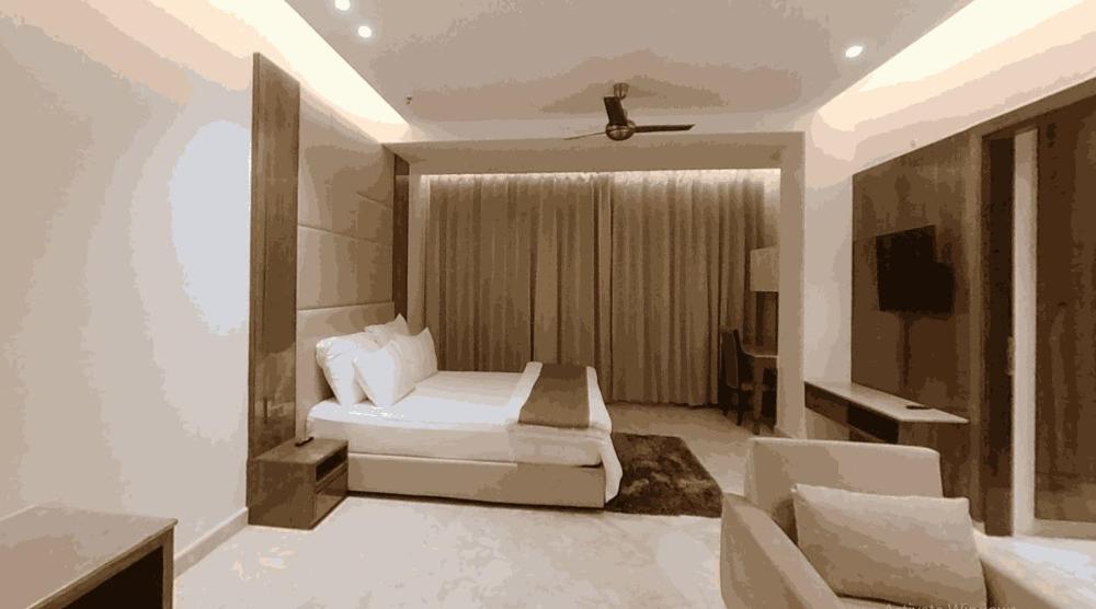 sukhsaroj hotel and resorts