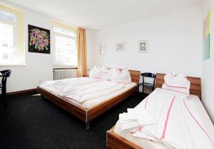 Hotel Goldener Hahn,Duisburg>>Dellviertel,2 star