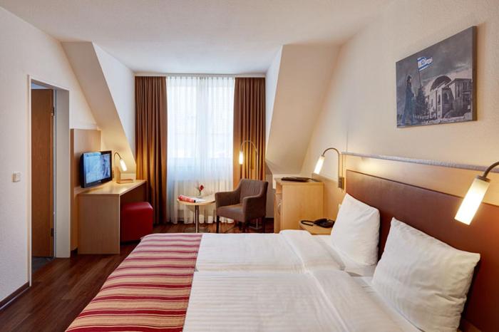 hotel imperial dusseldorf sure collection by bw