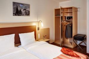 hotel imperial dusseldorf sure collection by bw