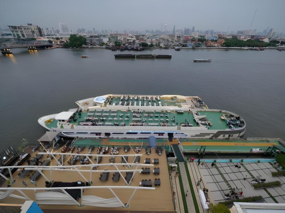 riverside bangkok hotel