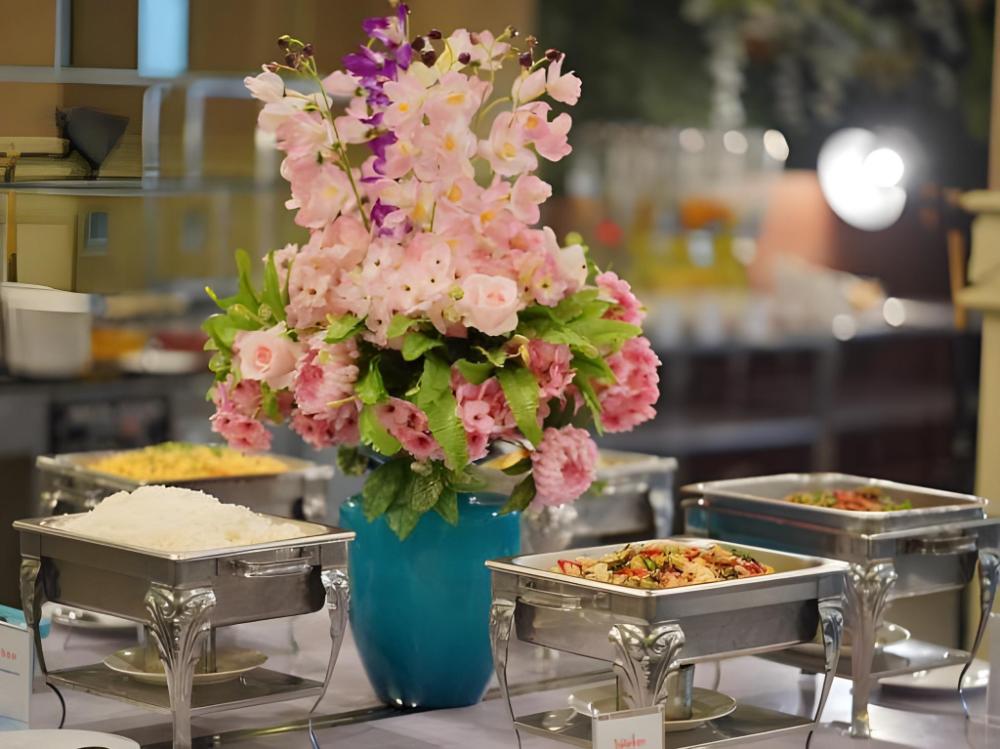 riverside bangkok hotel