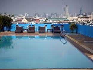 riverside bangkok hotel