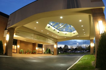 columbus airport marriott