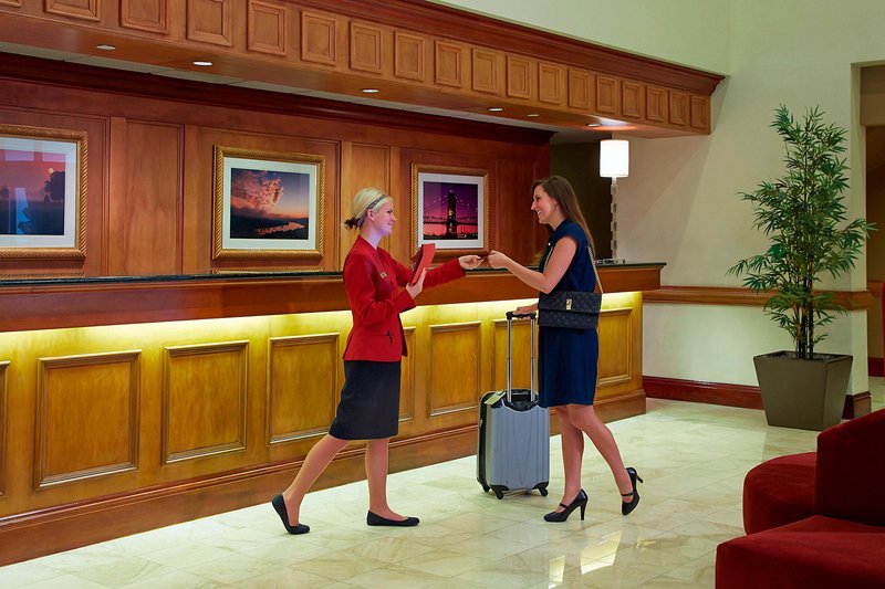 columbus airport marriott