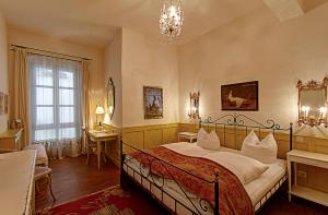 Hotel Orphee - Großes Haus,Regensburg>>Nuremberg,3 star