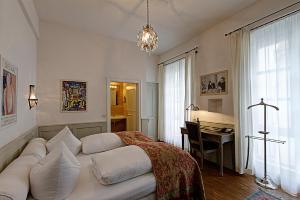 Hotel Orphee - Großes Haus,Regensburg>>Nuremberg,3 star