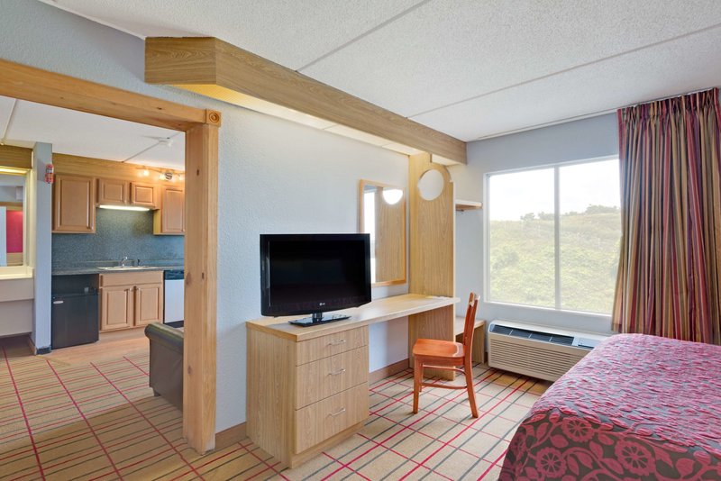 days inn pittsburgh airport