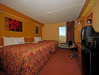 Days Inn Pittsburgh Airport,Near Moon Golf Club,2 star