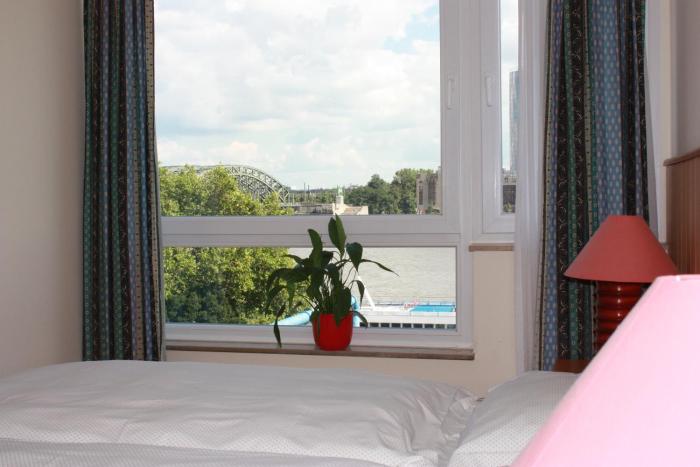 hotel romerhafen
