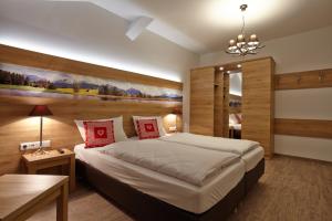 Hotel Sauerlacher Post,Otterfing>>Munich,3 star