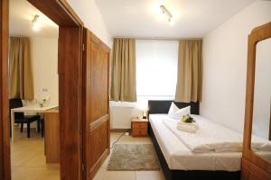 hotel schlemmer victors restaurant