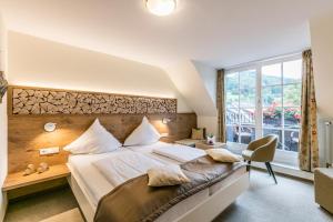 Hotel-Gasthaus Goldener Engel,Colmar>>Breisgau-Hochschwarzwald,3 star