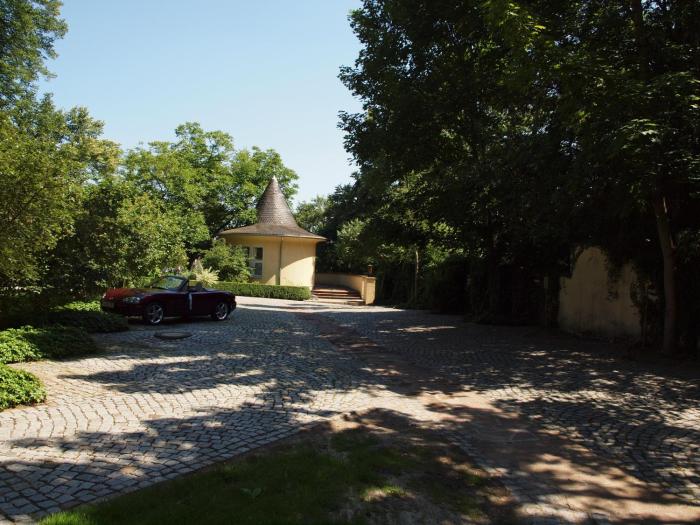 hotel and restaurant bellevue schmolln