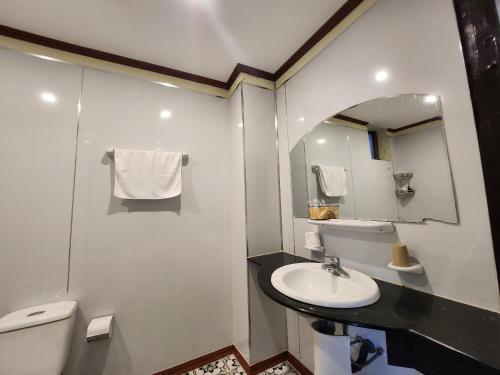 tuan central hotel