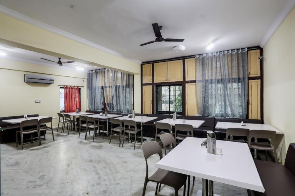 super collection o hotel lotus grand near secunderabad railway station