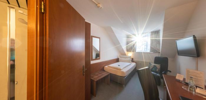 hotel lowen