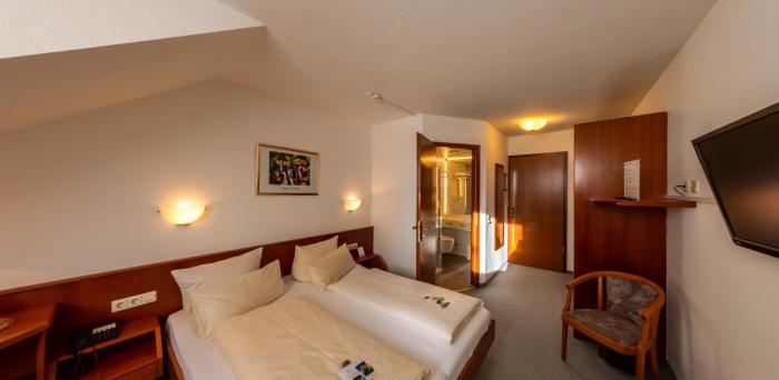 hotel lowen