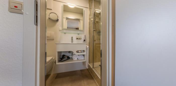 hotel lowen