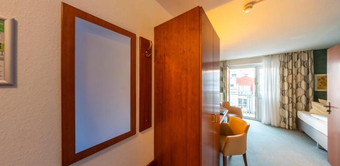 hotel lowen