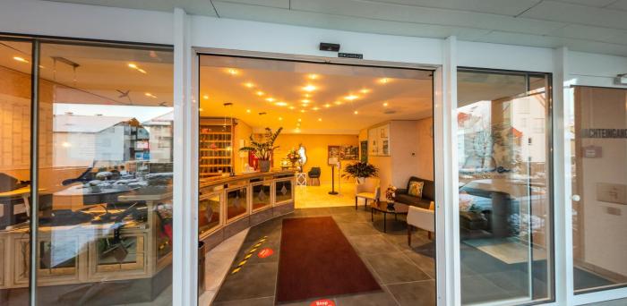 hotel lowen