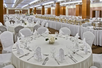 sheraton dammam hotel and convention centre