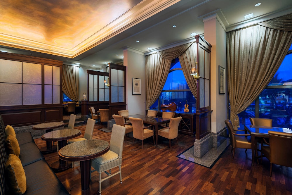 sheraton dammam hotel and convention centre