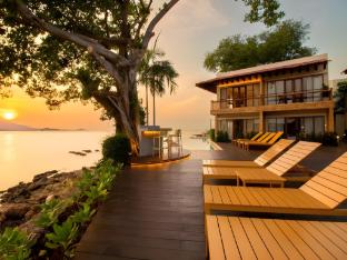 sea sun bed and beyond