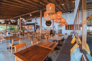 sea sun bed and beyond