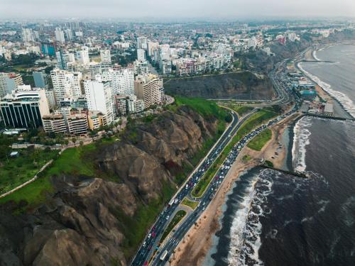 nhow lima