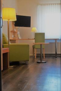 Hotel-Restaurant Zum Schwanen,Cologne>>Burscheid,3 star