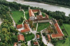 Klostergasthof Raitenhaslach,Burghausen>>Altötting,4 star